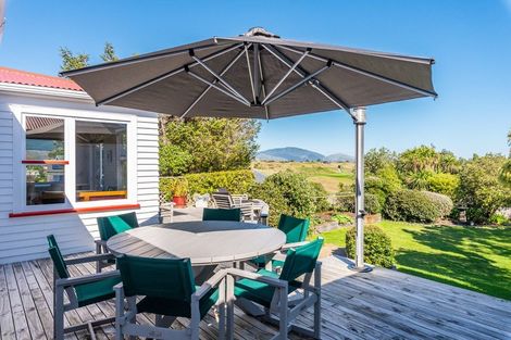 Photo of property in 18 Martin Road, Paraparaumu Beach, Paraparaumu, 5032
