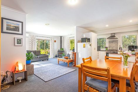 Photo of property in 10 Haggerty Street, Kimbolton, 4774