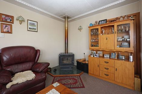 Photo of property in 42 Stuart Street, Holmes Hill, Oamaru, 9401