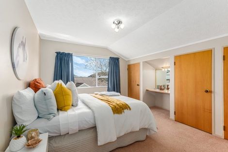 Photo of property in 10 James Cook Drive, Whitby, Porirua, 5024