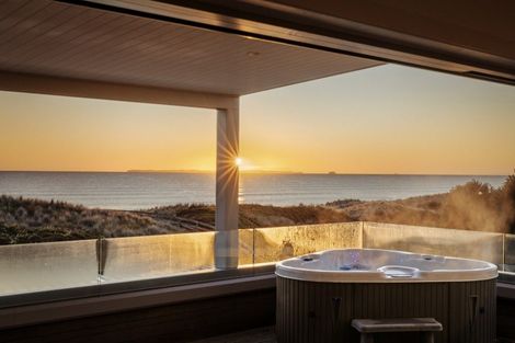Photo of property in 357b Oceanbeach Road, Mount Maunganui, 3116