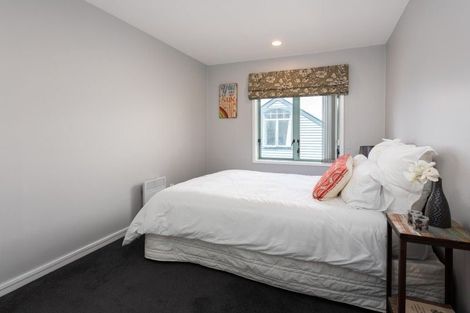 Photo of property in 93a Kelburn Parade, Kelburn, Wellington, 6012