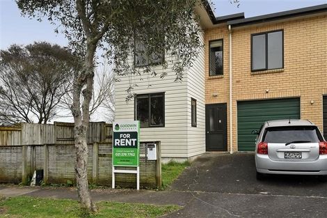 Photo of property in 56 Verdale Circle, Glen Eden, Auckland, 0602