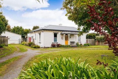 Photo of property in 4 Bond Street, Marton, 4710
