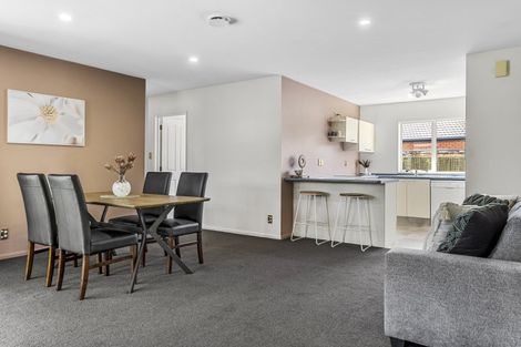 Photo of property in 2 Gerald Beattie Lane, Rangiora, 7400