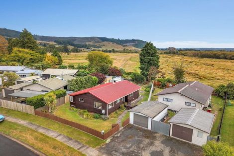 Photo of property in 37b Aquarius Drive, Kawaha Point, Rotorua, 3010