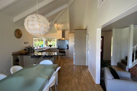 Photo of property in 5 Godwit Place, Waiuku, 2123