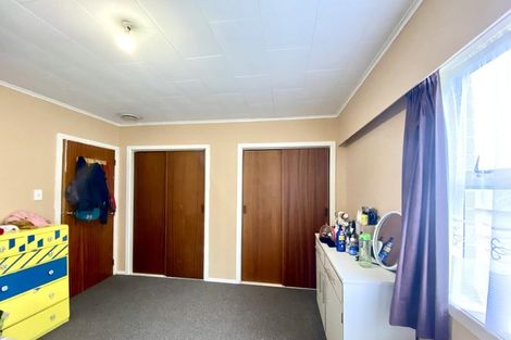 Photo of property in 18f2- Hillside Drive, Maoribank, Upper Hutt, 5018