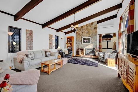 Photo of property in 15 Kowhai Street, Hawera, 4610