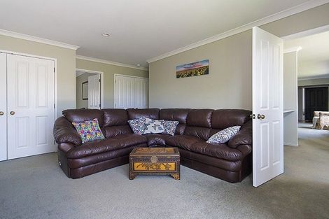 Photo of property in 22 Kaiwaka Road, Waiuku, 2123