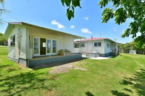 Photo of property in 35 Kowhai Street, Helensville, 0800