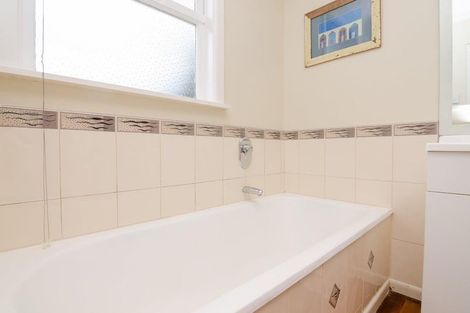 Photo of property in 39 East Street, Greytown, 5712