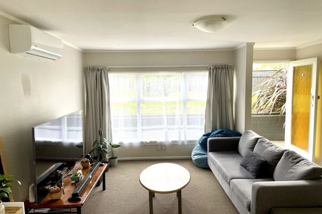 Photo of property in 101 Stanley Road, Glenfield, Auckland, 0629