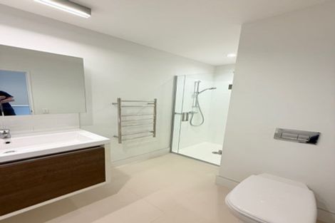 Photo of property in 214 Hobsonville Point Road, Hobsonville, Auckland, 0616