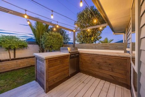 Photo of property in 2 Aparima Place, Awatoto, Napier, 4110