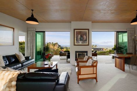 Photo of property in 6 Tiwarawara Lane, Puketotara, Te Awamutu, 3876