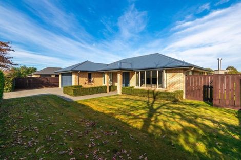 Photo of property in 11 Cairnbrae Drive, Prebbleton, 7604