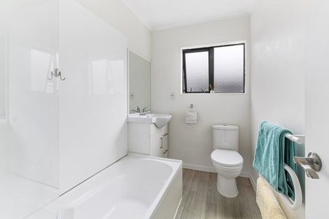 Photo of property in 49u3 Ranui Terrace, Tawa, Wellington, 5028