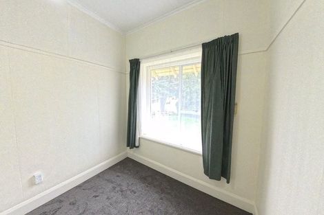 Photo of property in 4 Wood Street, Takaro, Palmerston North, 4410