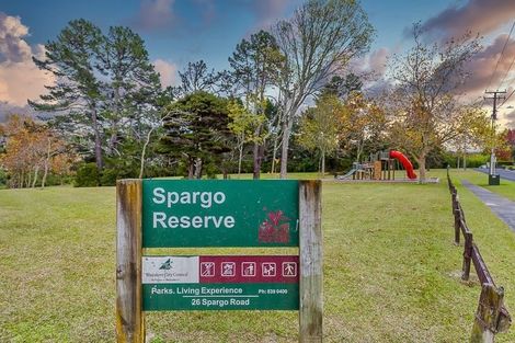 Photo of property in 114 Colwill Road, Massey, Auckland, 0614