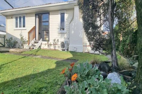 Photo of property in 1/50 Parkers Road, Tahunanui, Nelson, 7011
