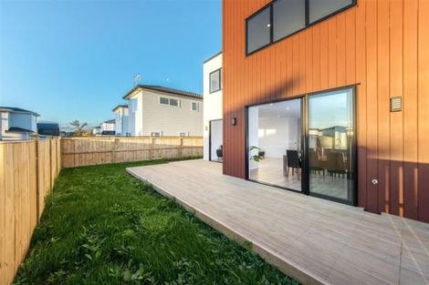 Photo of property in 28 Myland Drive, Hobsonville, Auckland, 0616