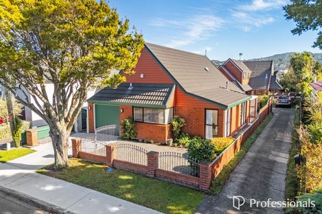 Photo of property in 65 Totara Crescent, Woburn, Lower Hutt, 5011