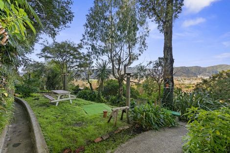 Photo of property in 2 Gurney Road, Kelson, Lower Hutt, 5010