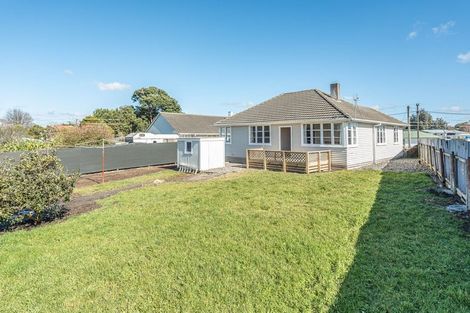 Photo of property in 6 Gordon Crescent, Marton, 4710
