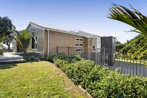 Photo of property in 30 Ngamotu Road, Moturoa, New Plymouth, 4310