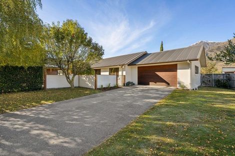 Photo of property in 20 Sylvan Street, Lake Hayes, Queenstown, 9304