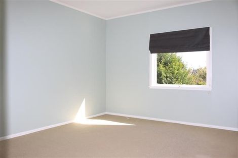 Photo of property in 41 Derwent Crescent, Titirangi, Auckland, 0604