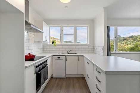 Photo of property in 5 Chaucer Way, Karori, Wellington, 6012