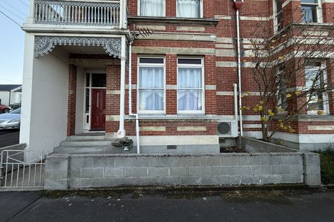 Photo of property in 72 Arthur Street, Dunedin Central, Dunedin, 9016