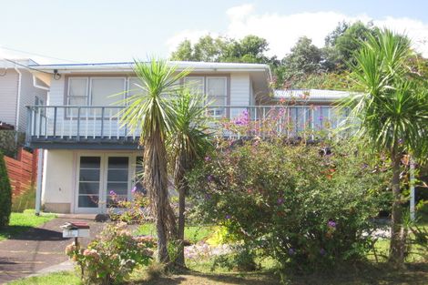 Photo of property in 17 Seaton Road, Murrays Bay, Auckland, 0630