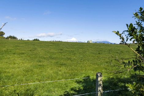 Photo of property in 114 Ackworth Road, Lepperton, New Plymouth, 4373