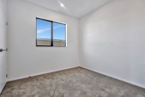 Photo of property in 12 Woven Place, Karaka, 2113