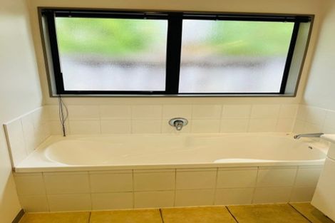 Photo of property in 25 Grabella Place, Papamoa Beach, Papamoa, 3118