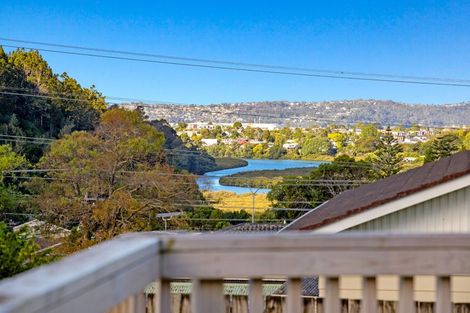 Photo of property in 14 Doone Place, Massey, Auckland, 0614