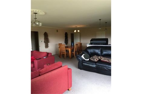 Photo of property in 61 Royal Oak Drive, Kelvin Grove, Palmerston North, 4414