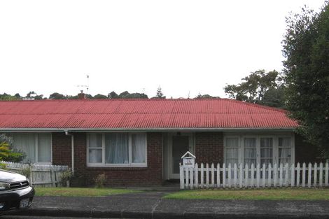 Photo of property in 1c Barron Drive, Green Bay, Auckland, 0604