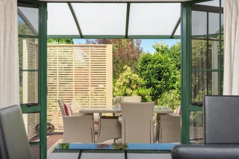 Photo of property in 1 Saunders Place, Te Puke, 3119