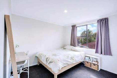 Photo of property in 2/12 Beaumont Street, Hamilton East, Hamilton, 3216