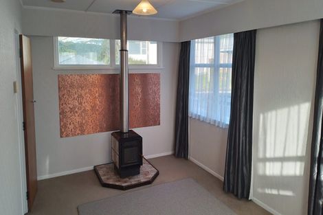 Photo of property in 7 Terrance Grove, Paparangi, Wellington, 6037