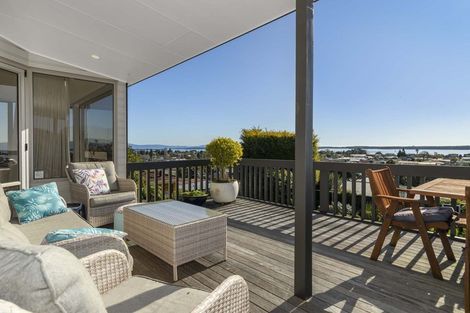 Photo of property in 18 Hinewa Road, Otumoetai, Tauranga, 3110