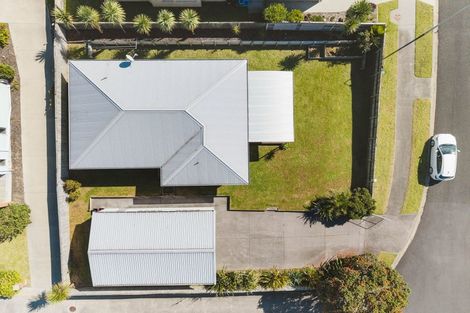 Photo of property in 12 Dune Lake Place, Ruakaka, 0116