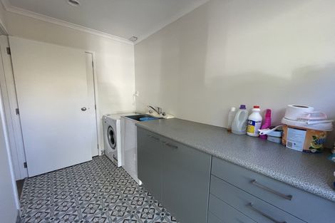 Photo of property in 12 Oakford Park Crescent, Greenhithe, Auckland, 0632
