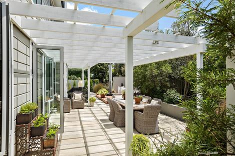 Photo of property in 23 Westwood Avenue, Greytown, 5712