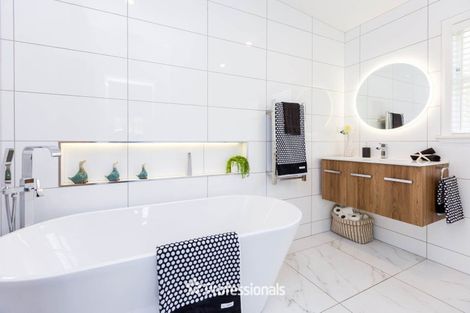 Photo of property in 6 Fendalton Crescent, Pinehaven, Upper Hutt, 5019