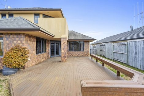 Photo of property in 8 Oldfield Court, Huntington, Hamilton, 3210